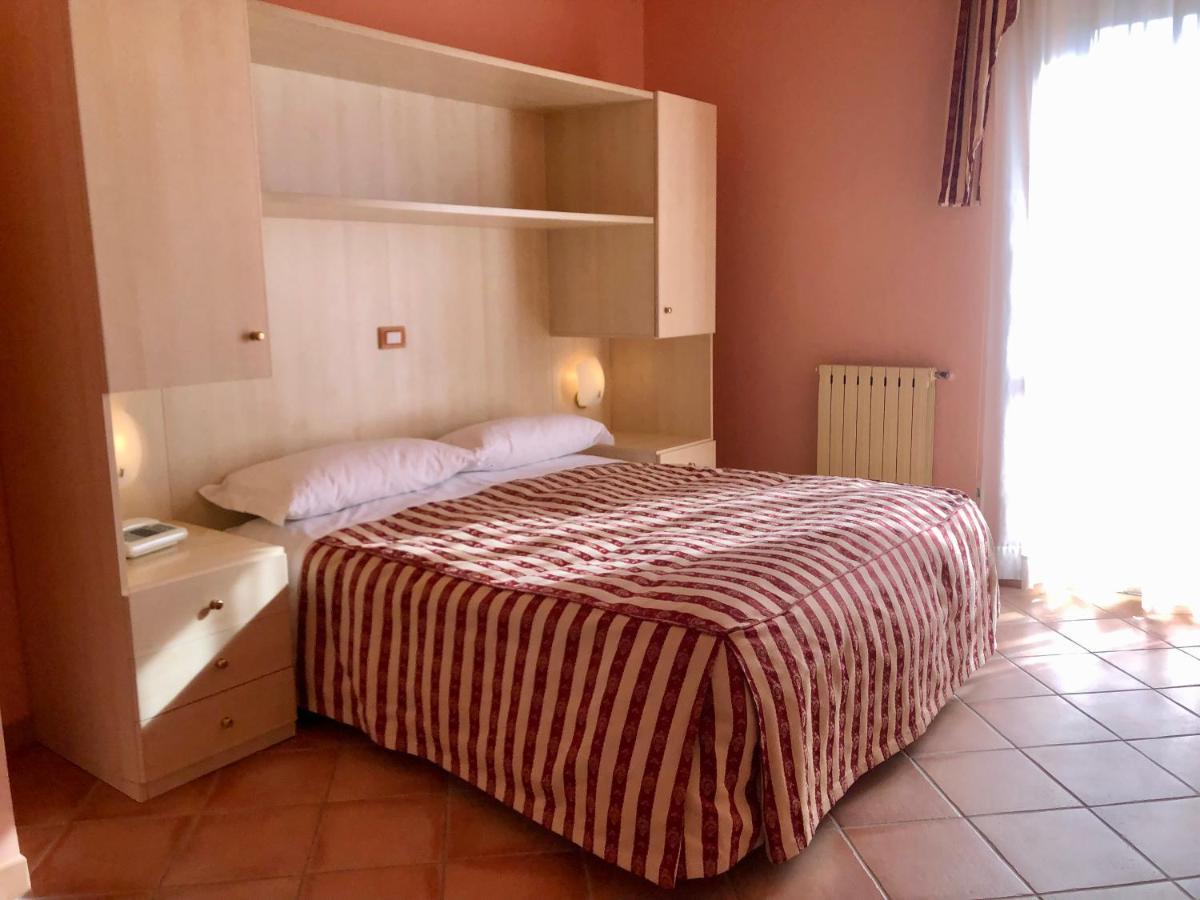 Hotel Di Rocco Loreto Aprutino Eksteriør billede